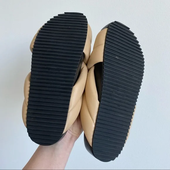 Jil Sander Beige Padded Leather Cross Strap Sandals - Picture 6 of 7